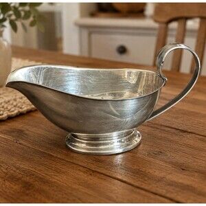 Vintage Community Georgian Silverplate Gravy Boat.7” Silver Plated Sauce Boat